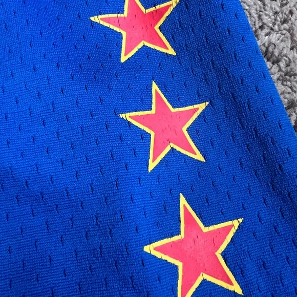 Harlem Globetrotters Blue Shorts - Picture 3 of 5